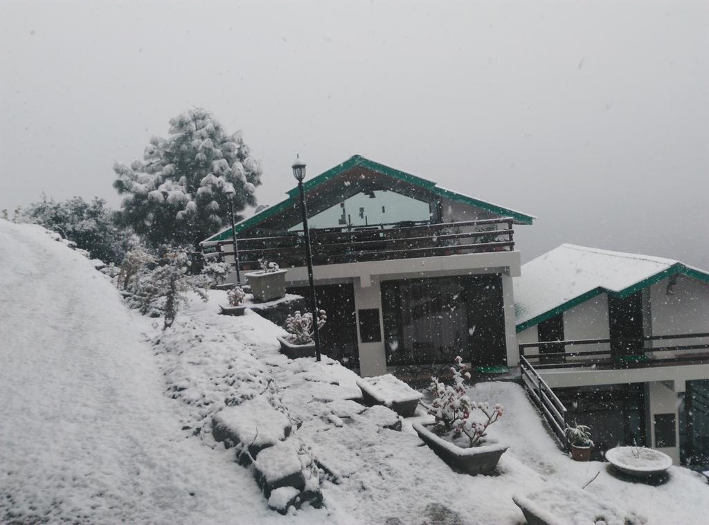 Hotel Woodsmoke Retreat Shimla Esterno foto